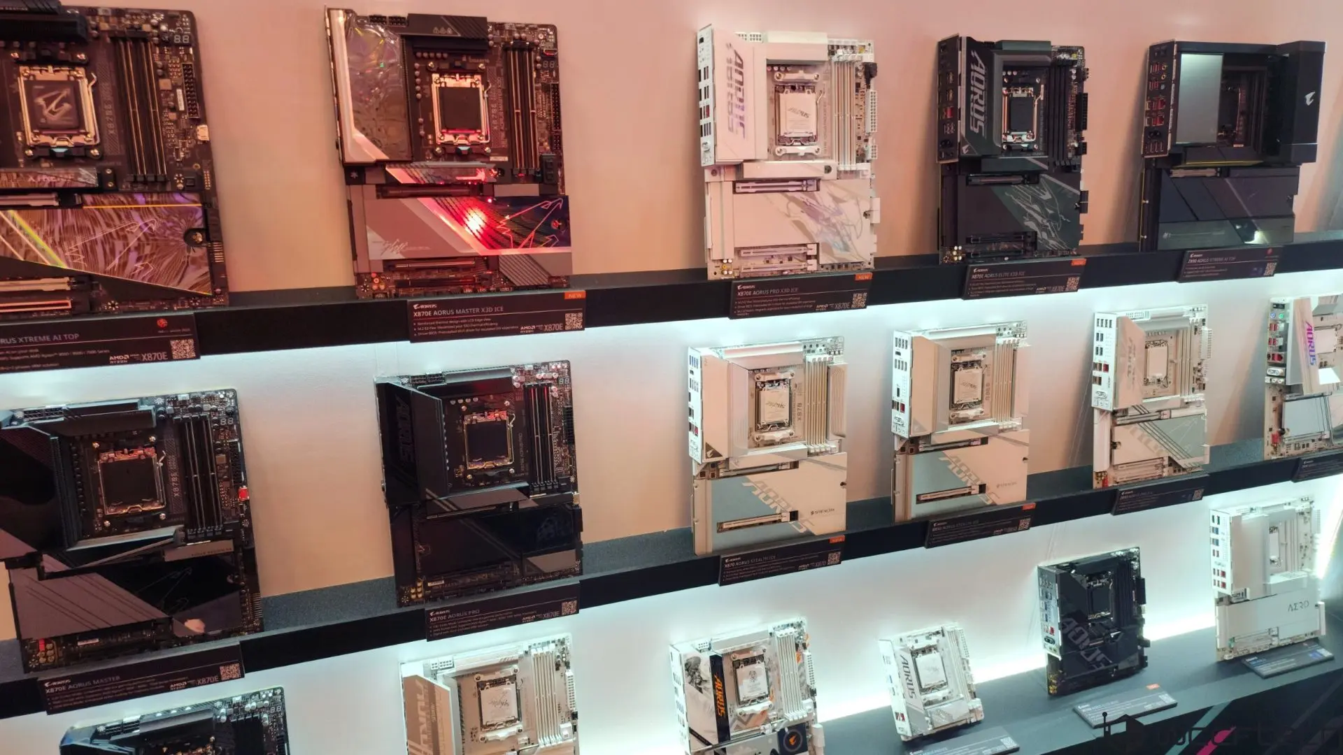 Gigabyte, AMD Ryzen Performansını Uçuracak Yeni “AI” Teknolojisini ve Anakartlarını Tanıttı!