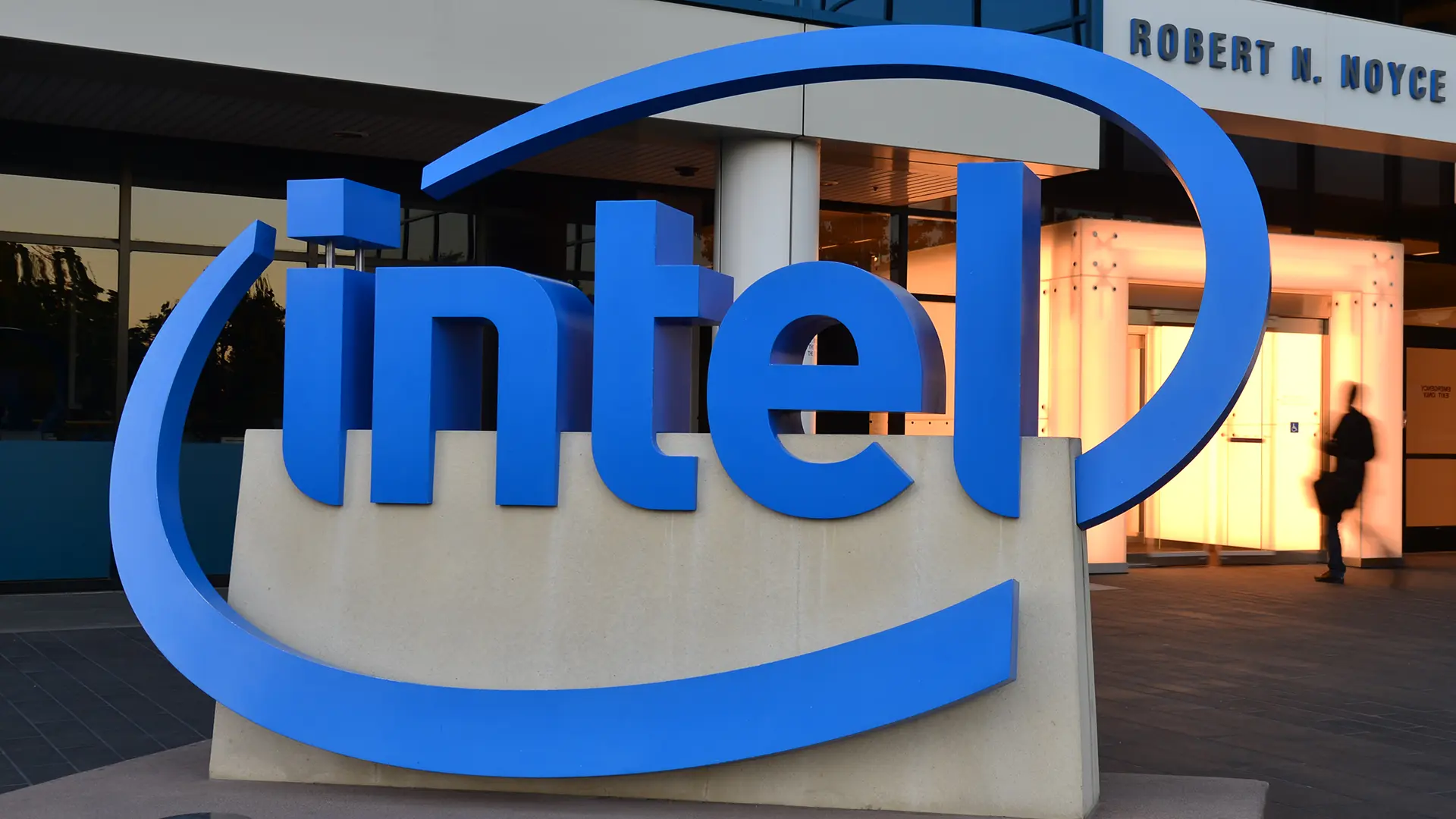 Intel'den Patent Davasında Kritik Zafer: Milyarlarca Dolarlık Tazminat Tehlikede!