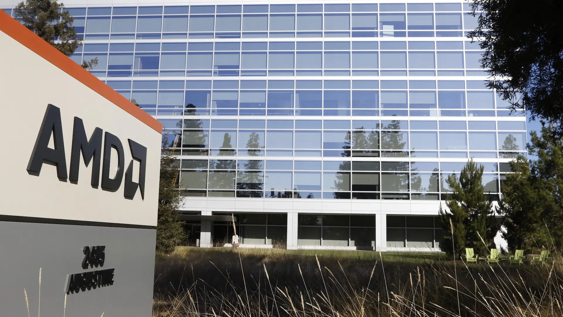AMD’den Fotonik Teknolojisi Atağı: Nvidia ile Rekabette Yeni Cephe Açıldı