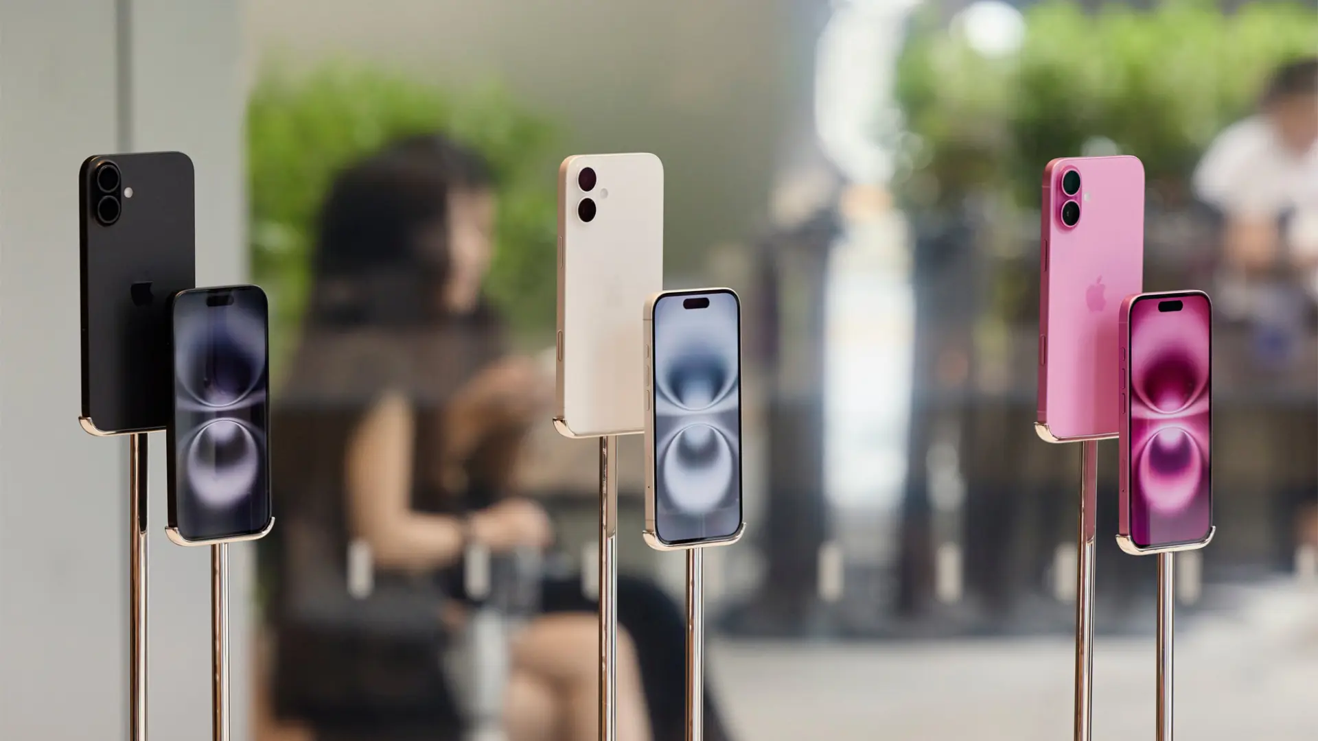 Trump’tan Apple’a Sert Mesaj: iPhone’lara %25 Tarife Tehdidi!