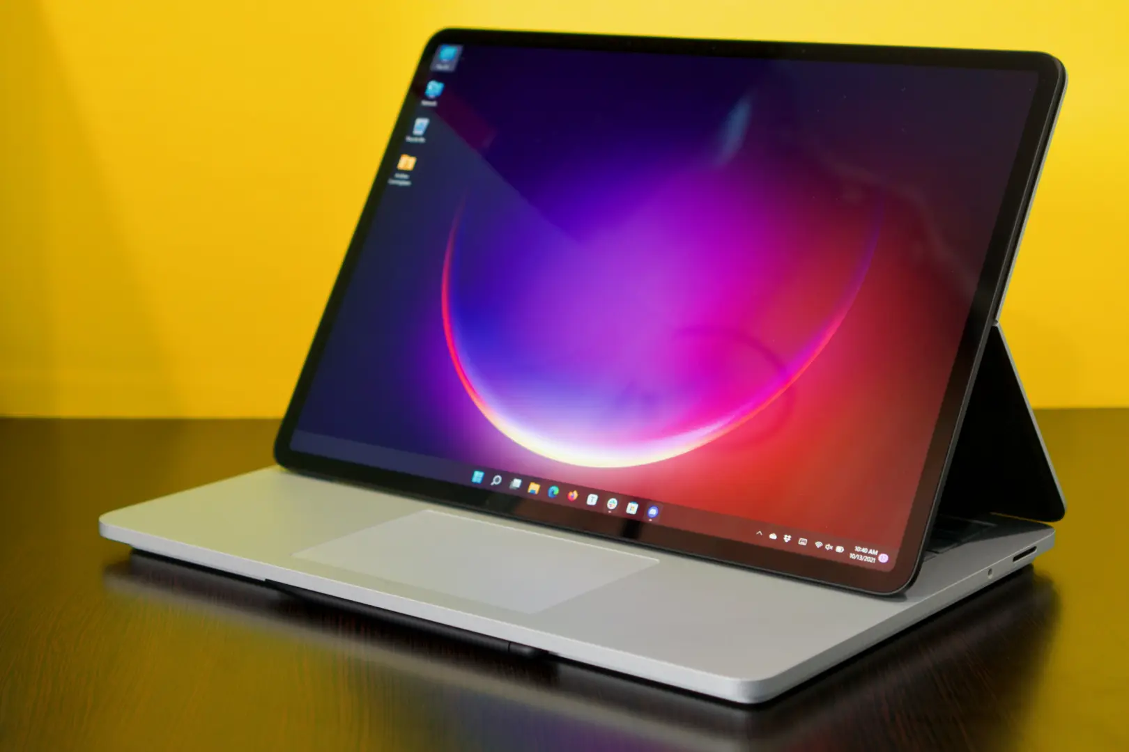 Microsoft'un Yenilikçi Surface Serisi Kan Kaybediyor: Bir Cihaz Daha Yolun Sonunda!