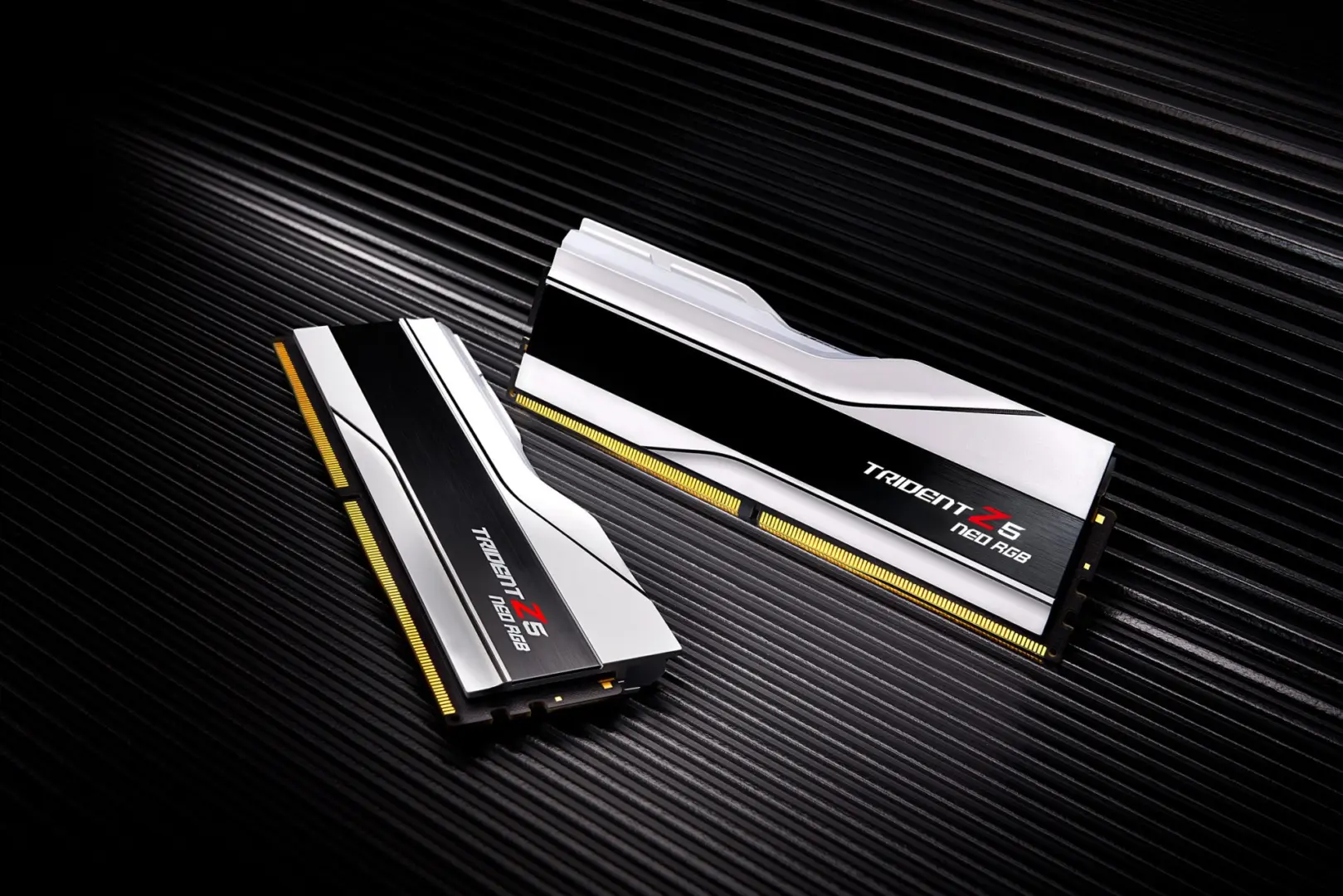 Dev Kapasite, Rekor Hız: G.Skill'den 128 GB DDR5 RAM'de 8400 MT/s Başarısı