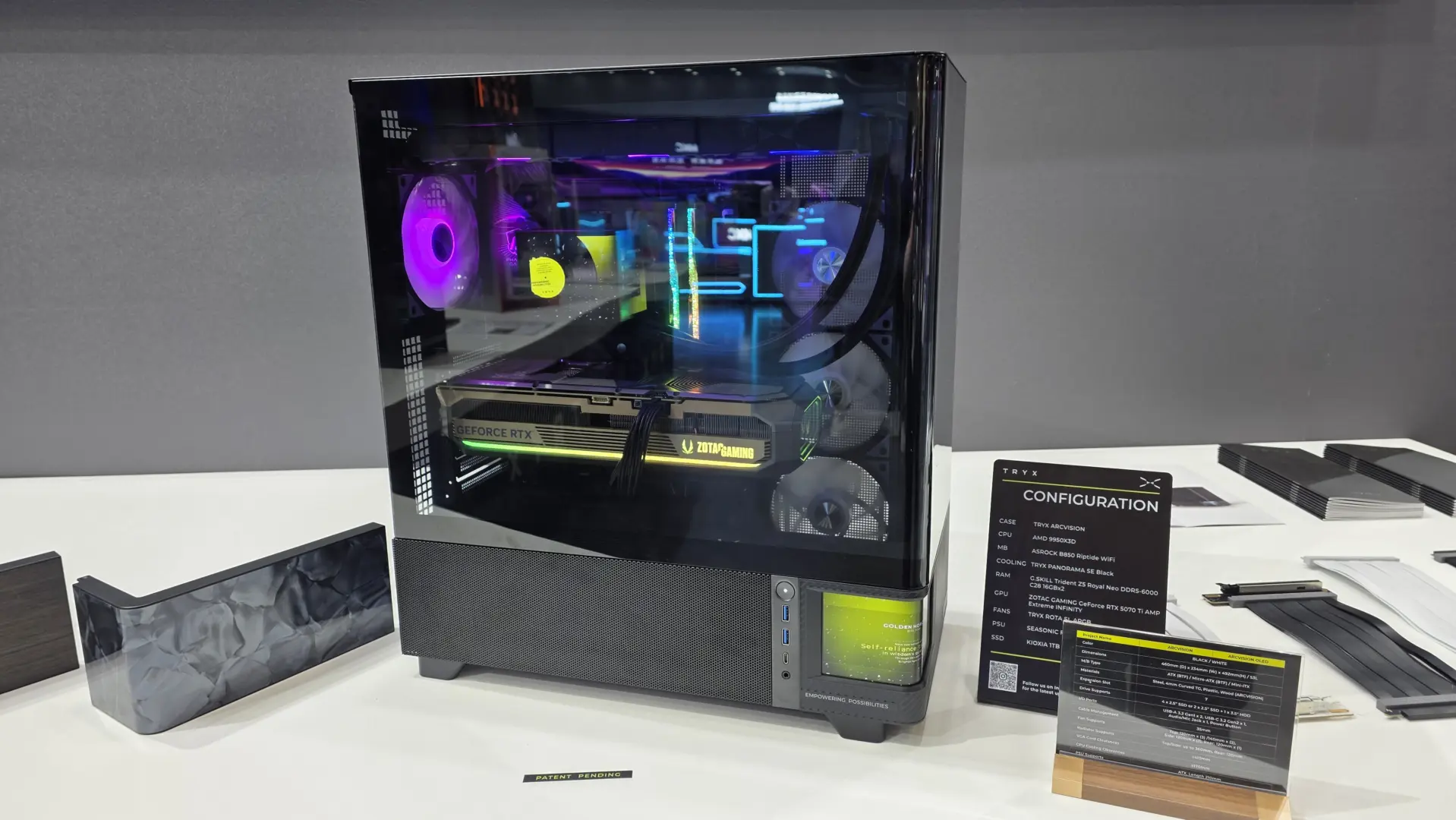 Tryx'ten Kavisli Ekranlı İlginç PC Kasası ve Yeni Donanımlar!