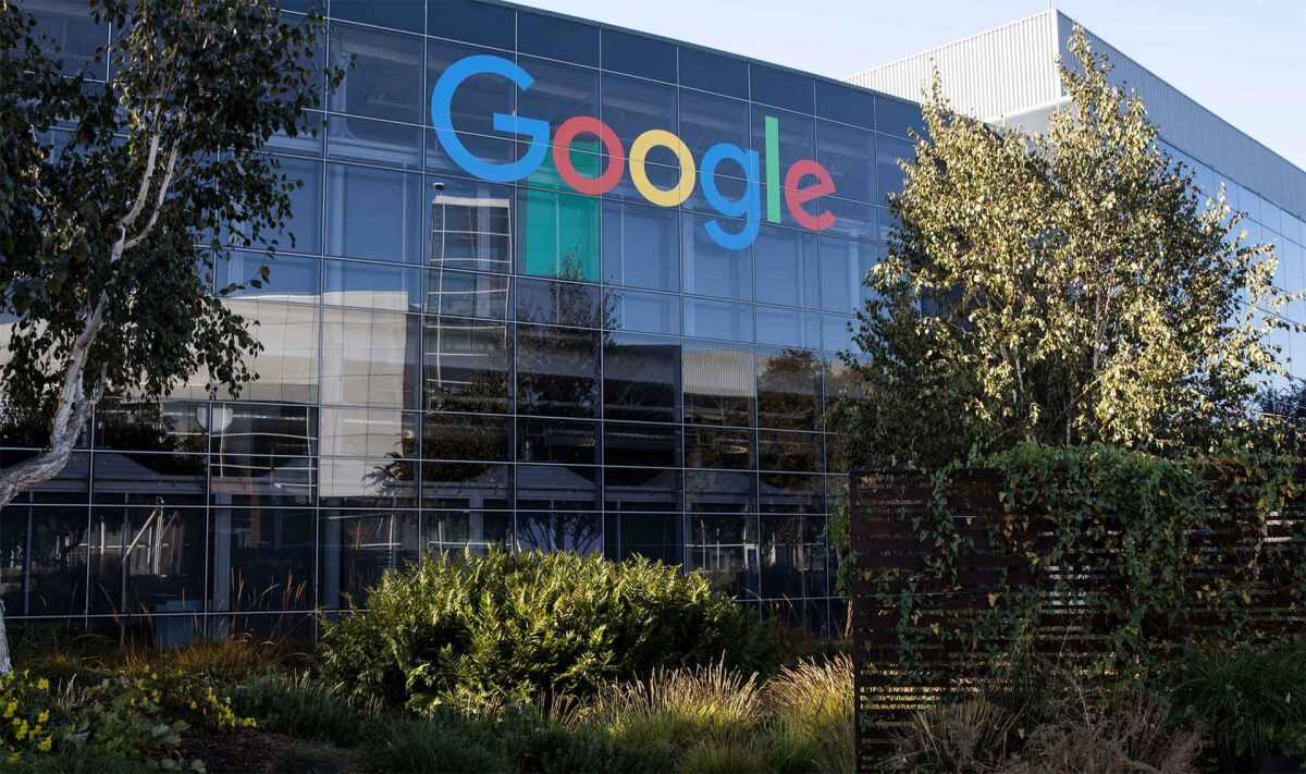 Google'ın Yapay Zekası iPhone'da Devreye Girdi: Karmaşık Metinleri Anında Anlayın