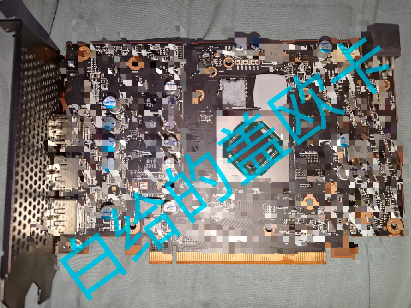 AMD'nin İptal Edilen Ekran Kartı Ortaya Çıktı: RX 7500 Prototipleri Sızdı!