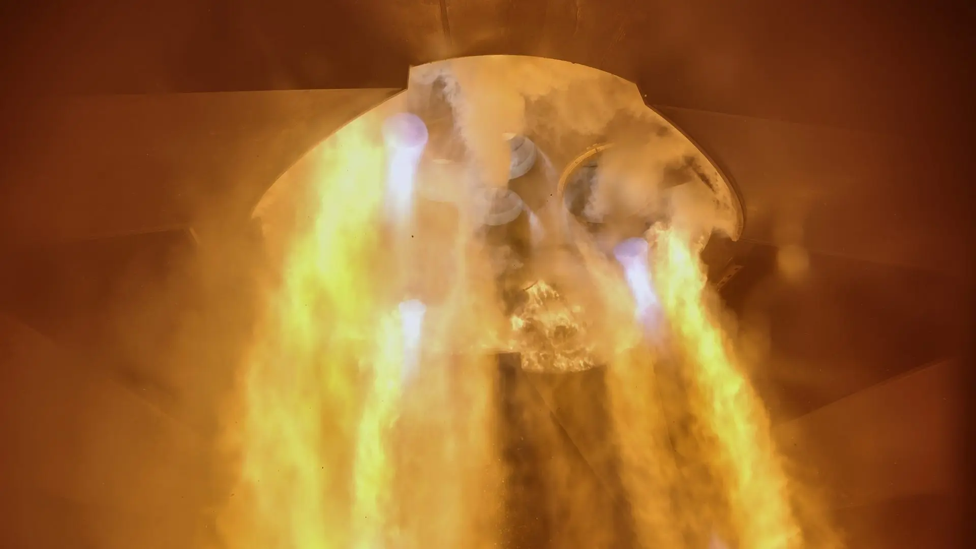 SpaceX'in Yeni Nesil Roket Motoru Testi Patlamayla Sonuçlandı!