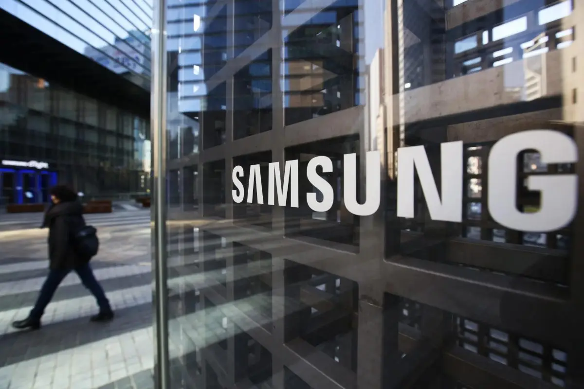 Samsung'dan Yapay Zeka Çipleri İçin Büyük Hamle: 2028'de Silikon Yerine Cam Kullanılacak