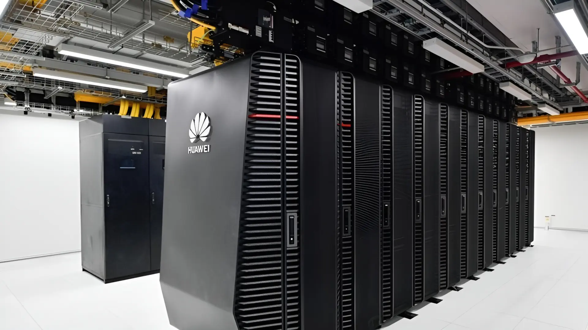 Malezya'dan Dikkat Çeken Yapay Zeka Hamlesi: Huawei Çipleri ABD Kısıtlamalarını Zorluyor mu?