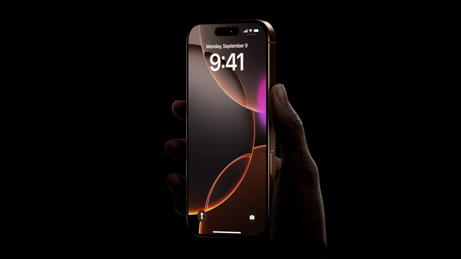iPhone Üretimini ABD'ye Taşımak Dev Maliyet Demek: Analist, Apple'ın %25 Tarifeyi Kabul Etmesini Tavsiye Ediyor