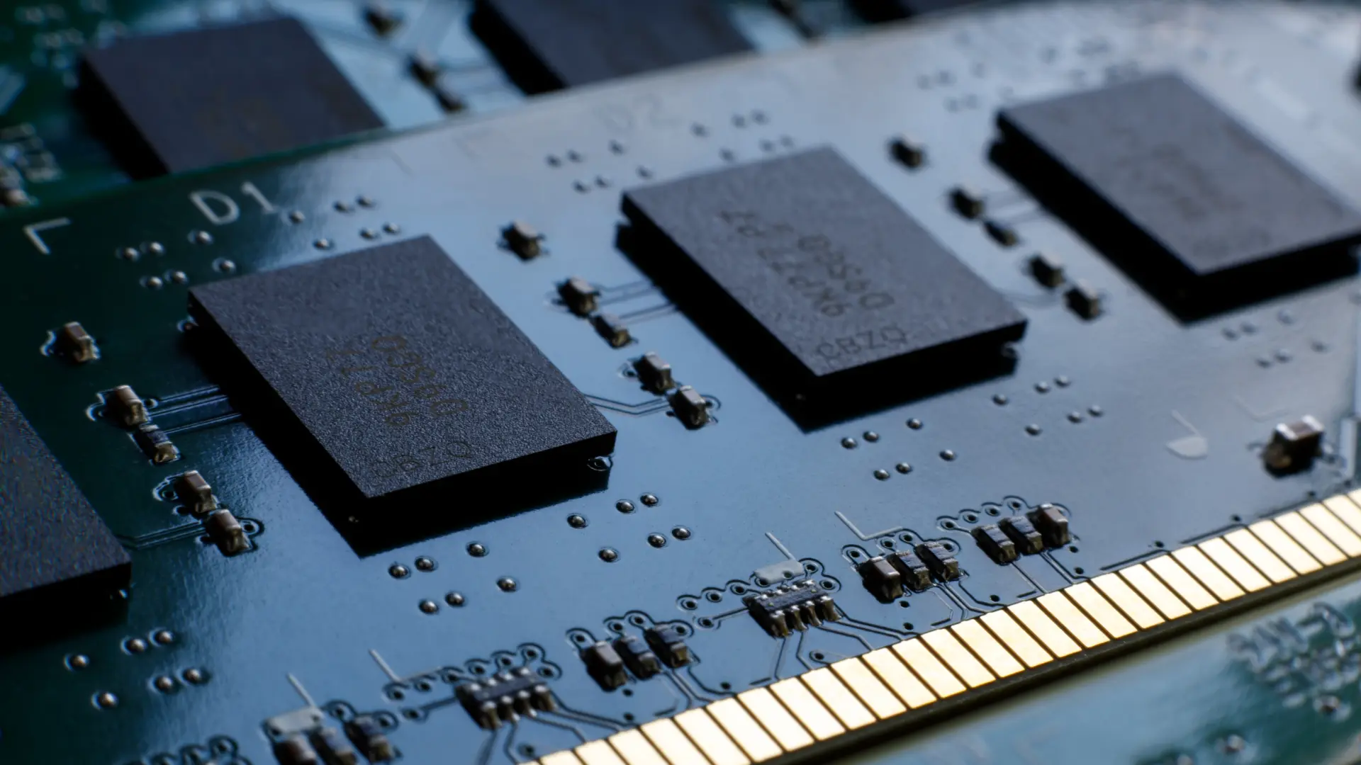 Yapay Zeka Bellek Devrimi: Intel ve SoftBank Güç Tüketimini Yarıya İndiren Çip Geliştiriyor!