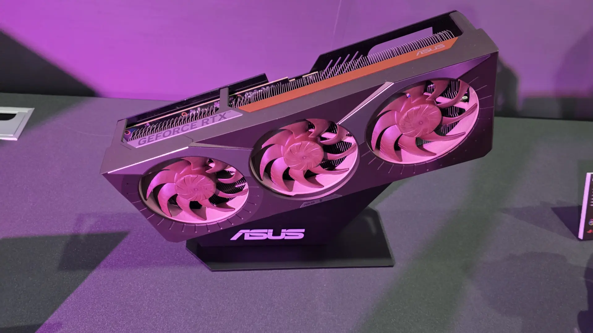 Asus Computex 2025'te Güçlü Çıkış: RTX 5080 Noctua Canavarı ve Yeni Nesil Donanımlar Tanıtıldı!