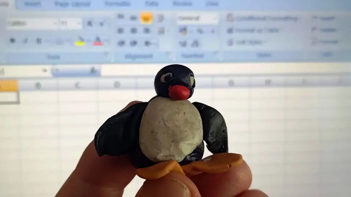 Akıllara Zarar Proje: Bir Geliştirici Excel'de Linux Çalıştırmayı Başardı!