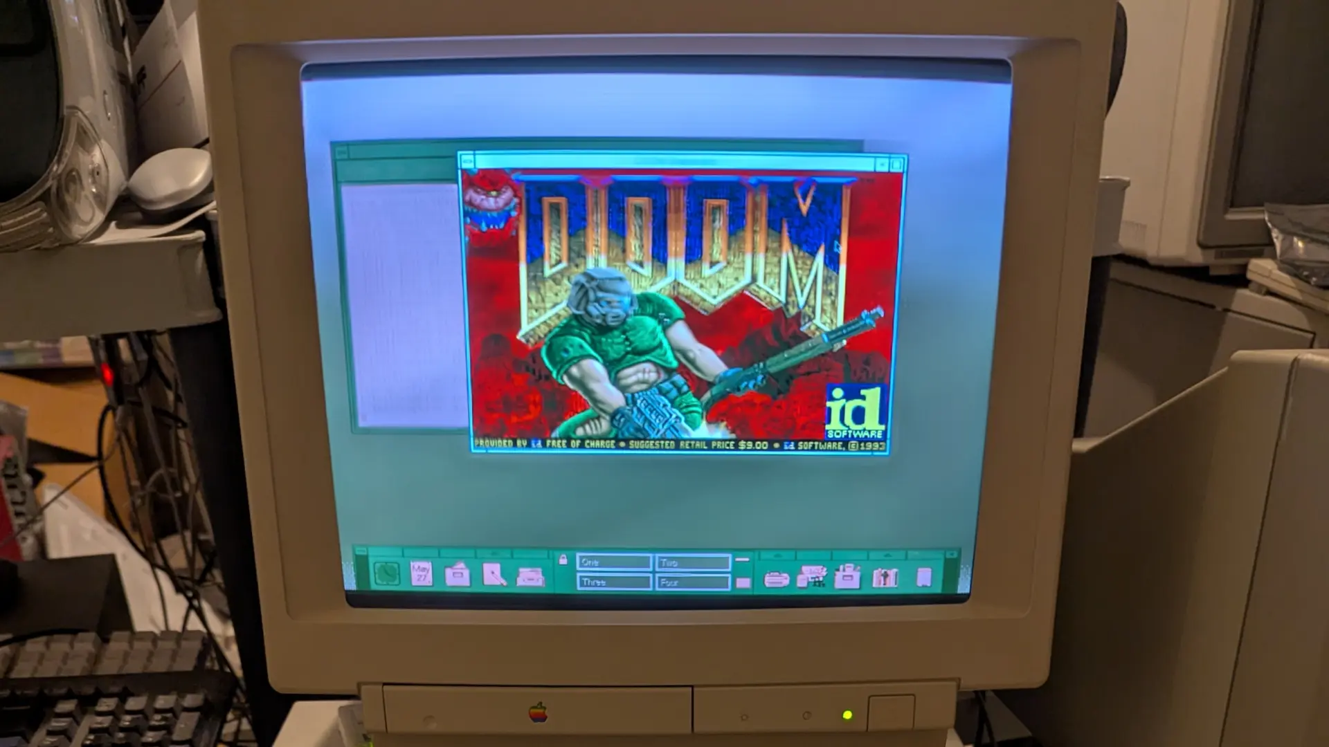 Efsane Oyun DOOM, 28 Yıllık Apple Sunucusunda Çalıştırıldı!