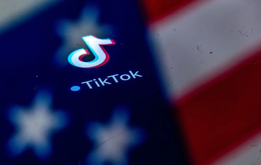 TikTok Satışı Yine Ertelendi: Trump 'Çin Onayı Lazım' Dedi!
