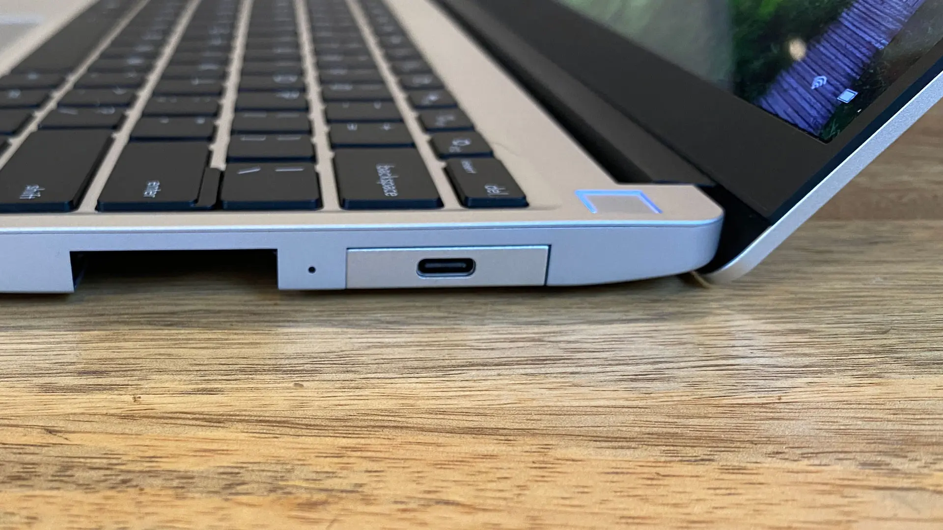 USB-C Karmaşası Sona Eriyor: Microsoft'tan Windows 11 İçin Yeni Sertifikasyon