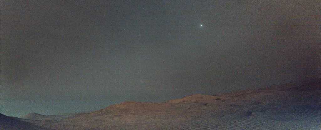 Mars'tan Gelen 'Yalnız' Manzara: Perseverance, Deimos'u Görüntüledi