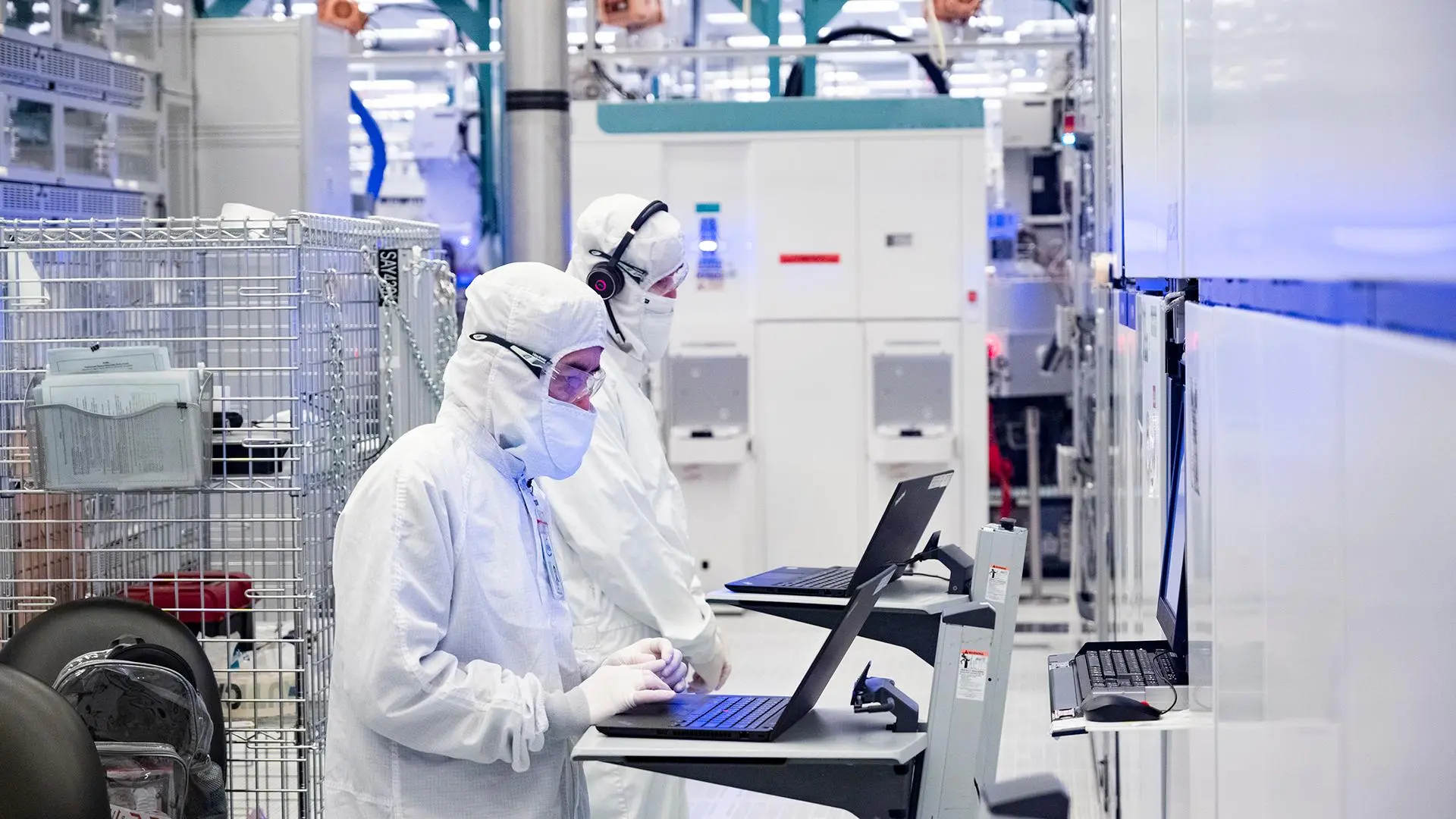 Intel Fabrikalarında İşten Çıkarmalar Başlıyor: Odak Mühendisliğe Kayıyor