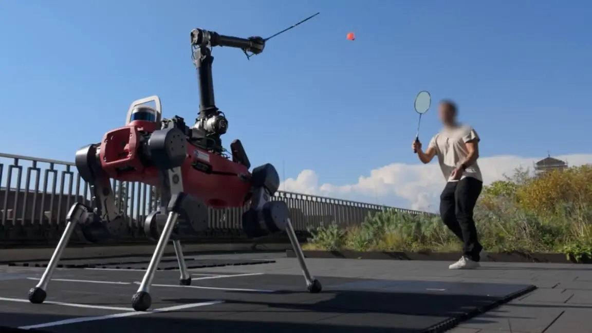 Robotlar Sahaya İniyor: Yapay Zeka ile Badminton Oynayan ANYmal