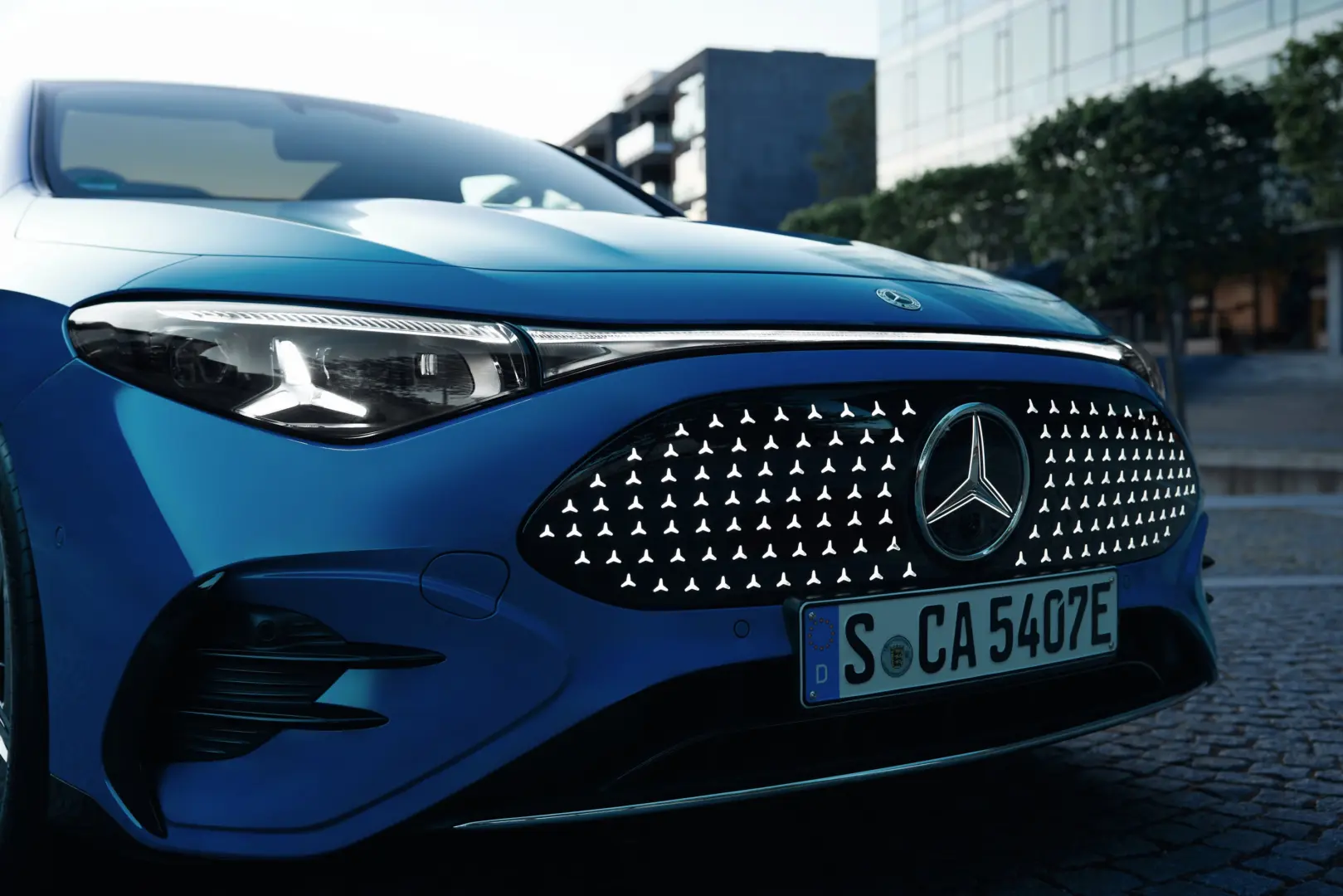 2026 Mercedes-Benz CLA: Elektrikli Dönüşümde Bilim Deneyinden Gerçek Otomobile