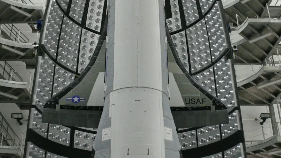 Gizemli Uzay Uçağı X-37B Yeni Görevinde: Kuantum Navigasyon Teknolojisi Test Ediliyor!