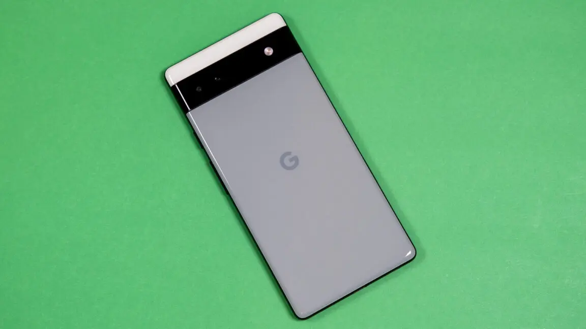 Skandal! Google, Pixel Telefonların Batarya Ömrünü Yazılımla Kasıtlı Olarak Kısıyor!