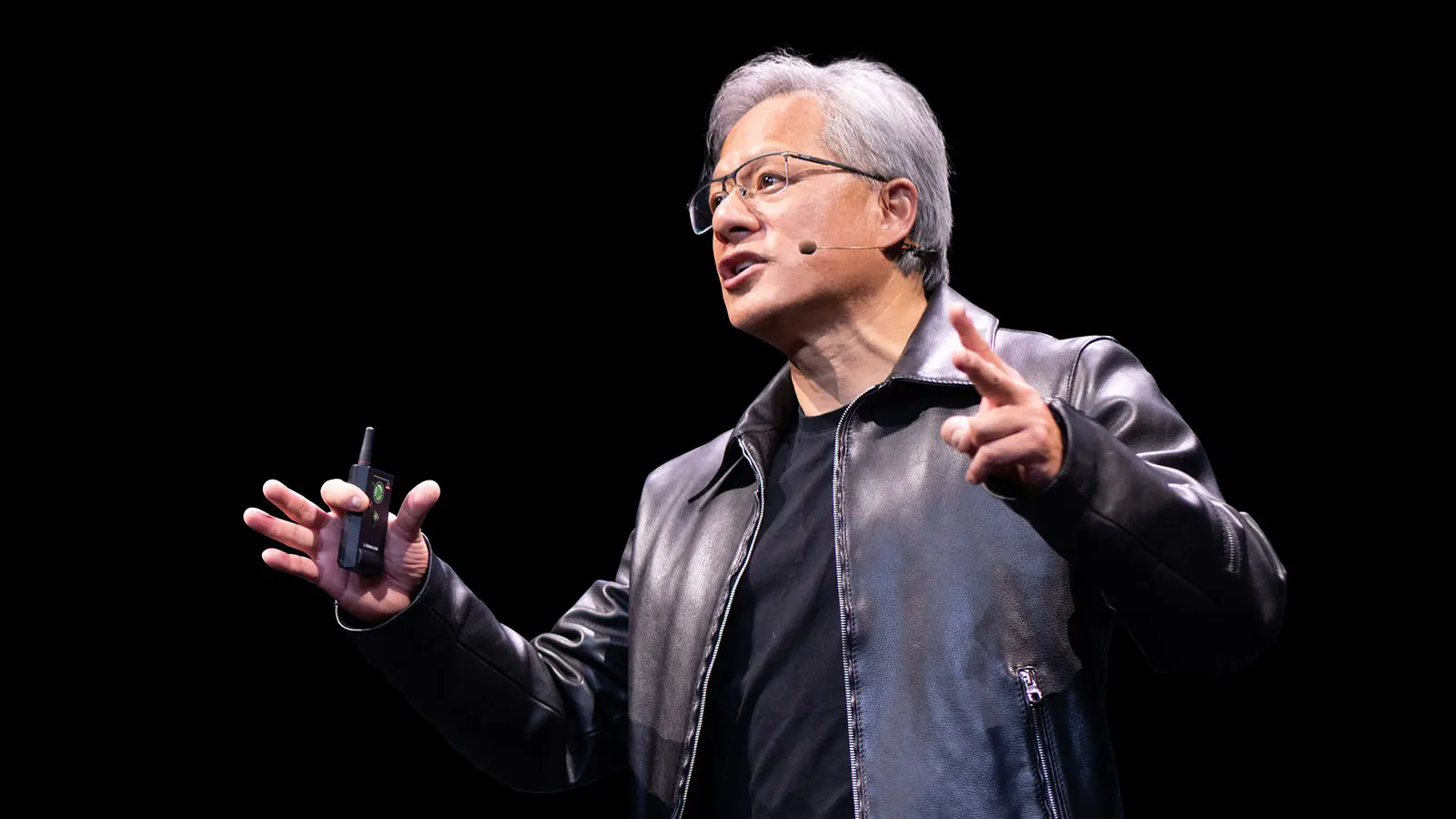 Yapay Zeka'nın Yeni Kralı: Nvidia, 4 Trilyon Dolar Değerlemeyi Geçen İlk Şirket Oldu!