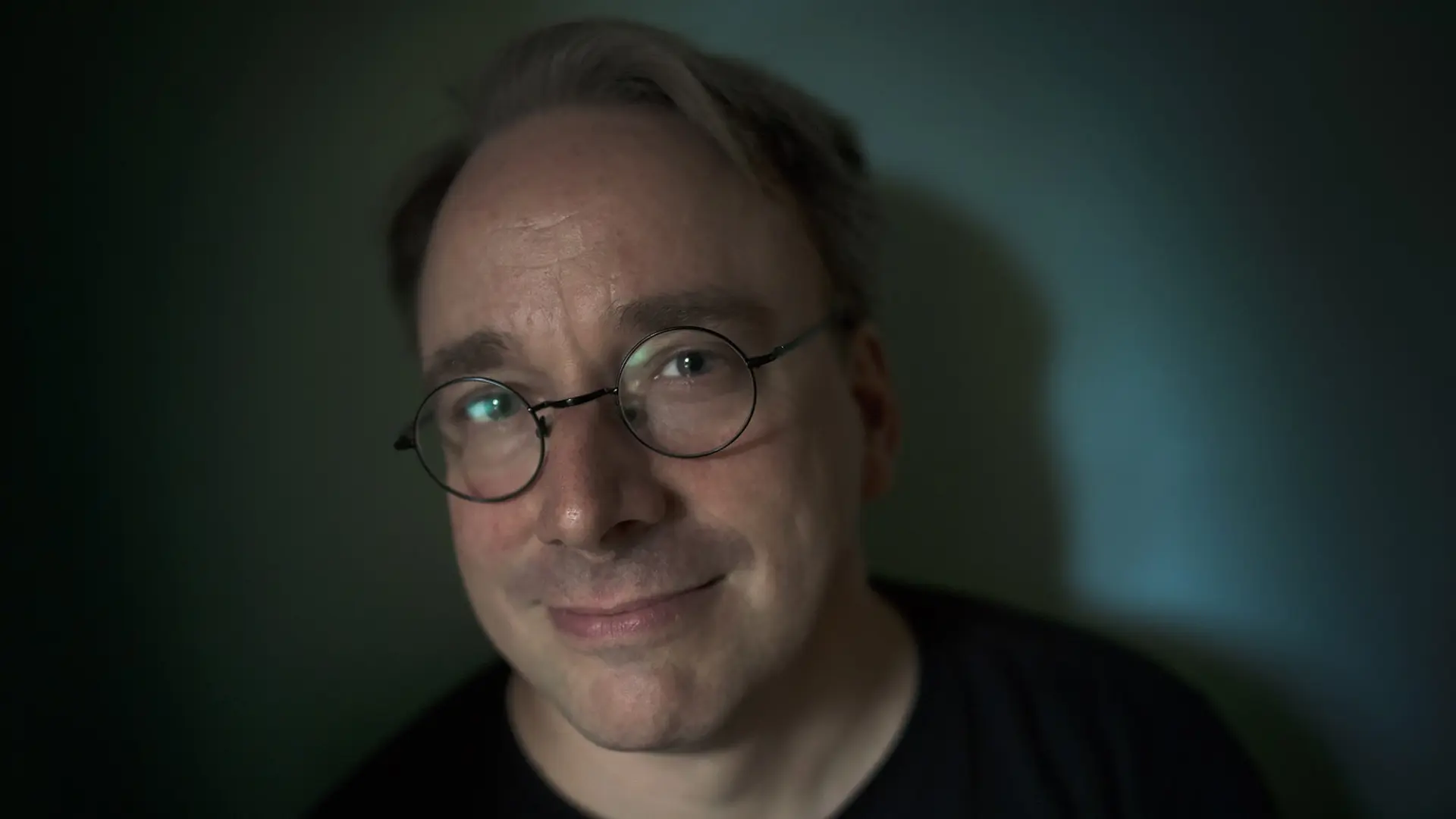 Linux'un Babası Hala 2017 Model Ekran Kartı Kullanıyor: Teknoloji Devrimi Devam Ederken Linus Torvalds'tan Şaşırtan Tercihler!