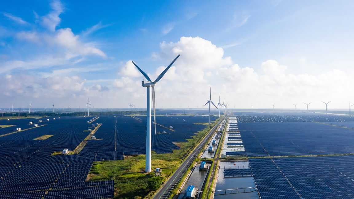 Rüzgar ve Güneş Enerjisine Darbe: 