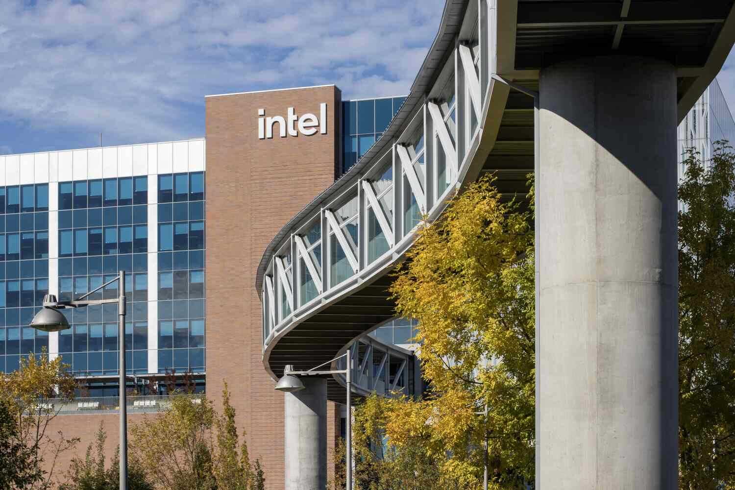 Yonga Devi Intel'de Kriz: Oregon Tesisinde Şok Eden İşten Çıkarmalar Başladı!