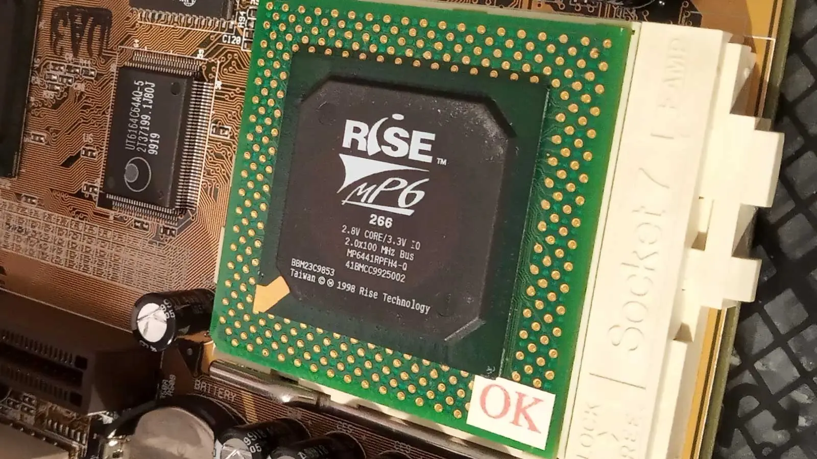 Teknoskop'ta Nadir Bir Keşif: 1998'in Gizemli İşlemcisi Rise mP6 266 Yeniden Canlandı!