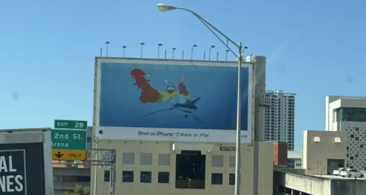 Apple'ın iPhone Reklamı Miami'de Gündem Oldu: İlk Bakışta Yanlış Anlaşılma İhtimali Yüksek!