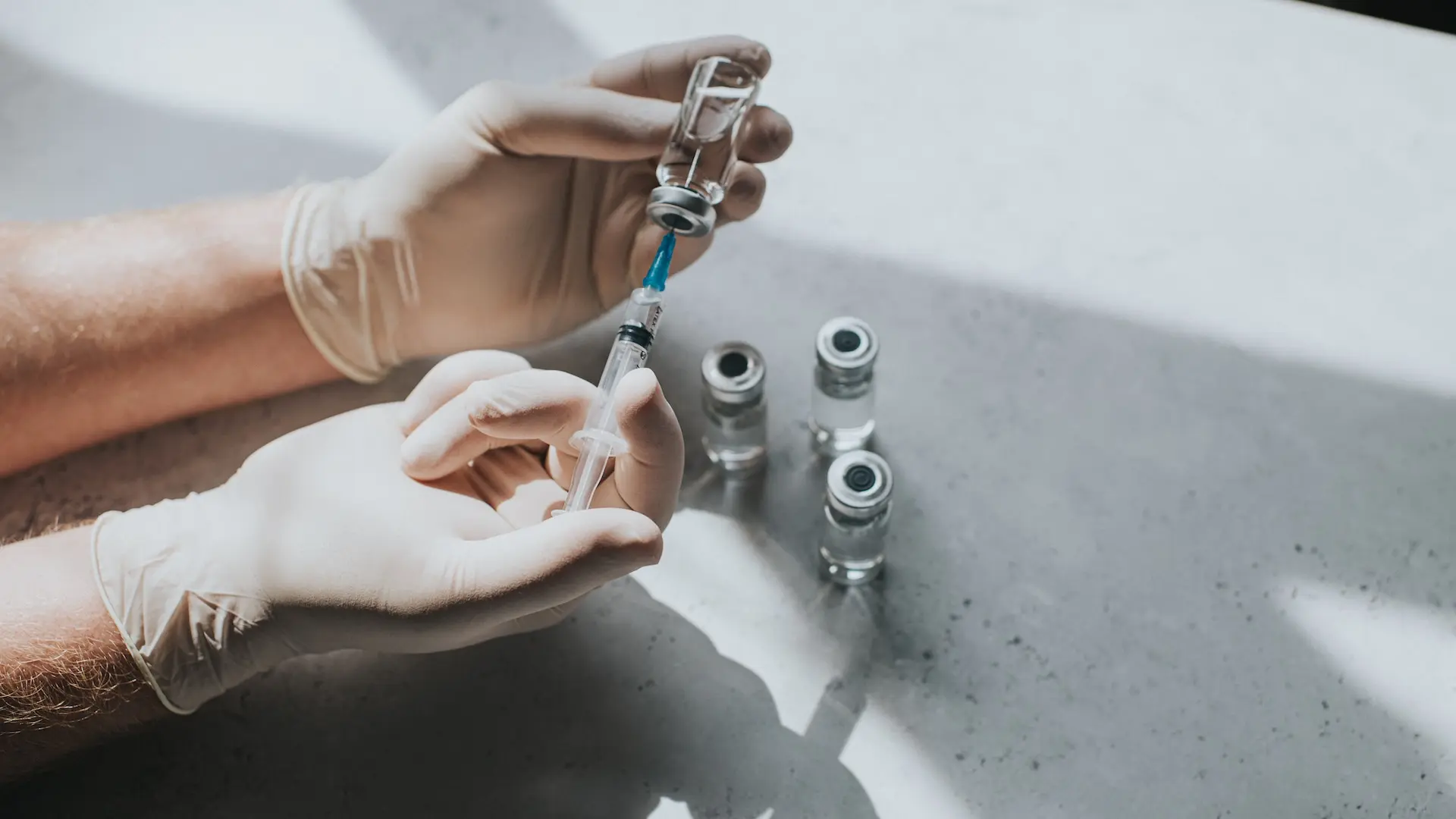 HIV'ye Karşı Yeni Umut: mRNA Tabanlı Aday Aşılar İlk Testlerde Başarılı