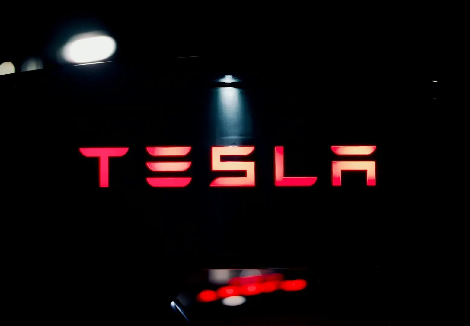 Elon Musk, Tesla'nın Yeni Nesil Yapay Zeka Çipleri İçin Samsung ile Anlaştı: 'Bu Sadece Başlangıç!'
