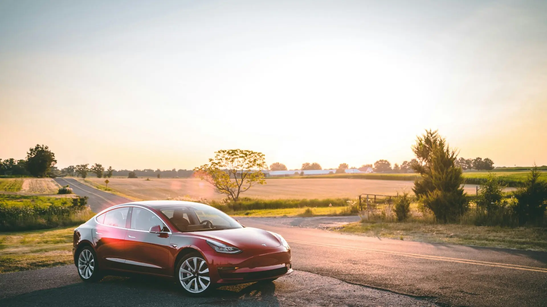 Tesla'dan Şaşırtıcı Finansal Rapor: Uygun Fiyatlı Model Yolda Devam Ediyor