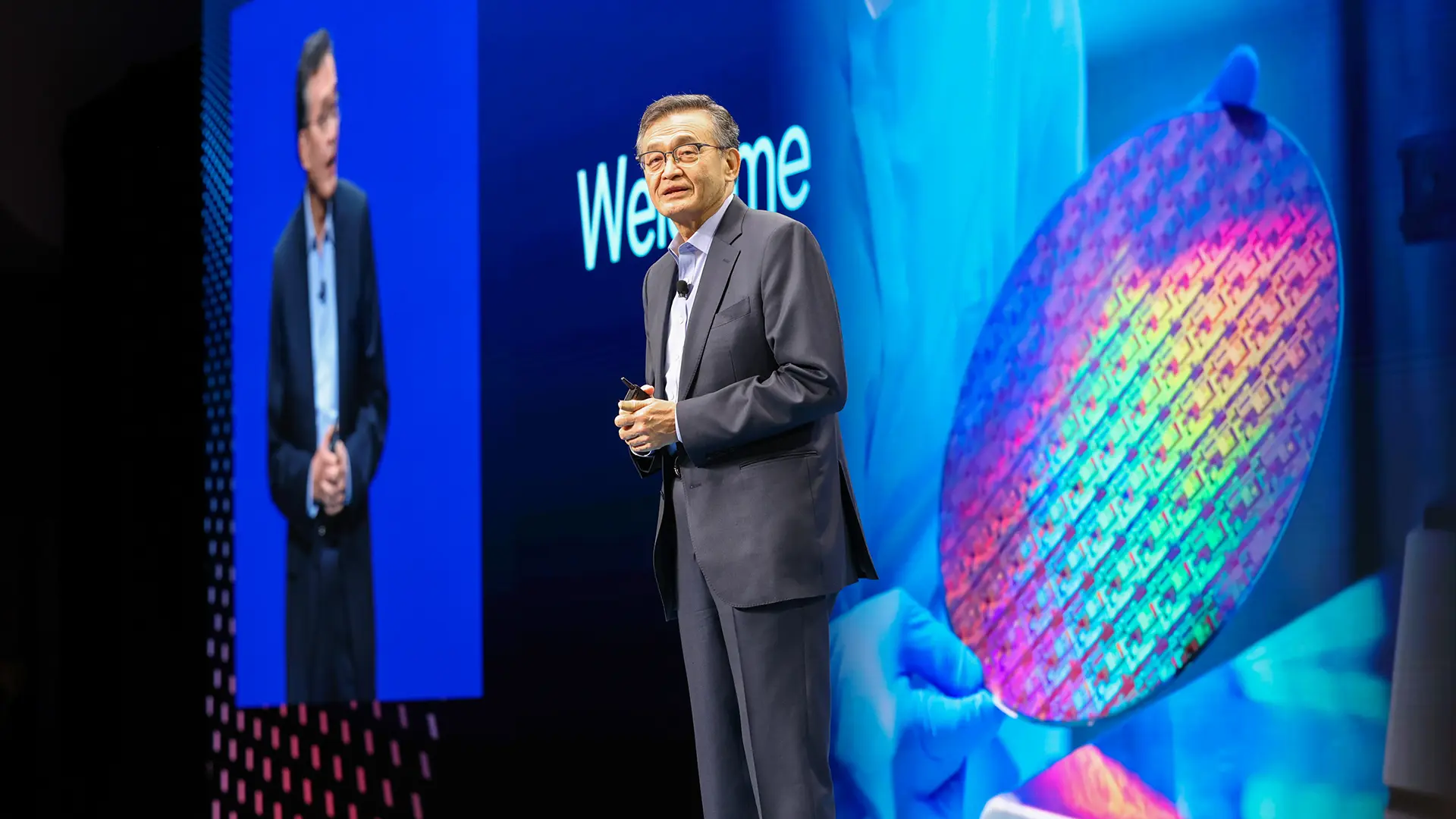Intel, TSMC Rekabetine Arizona'dan Göz Kırpıyor: Yeni Nesil İşlemciler ve Fabrika Vizyonu Phoenix'te Açıklanacak!