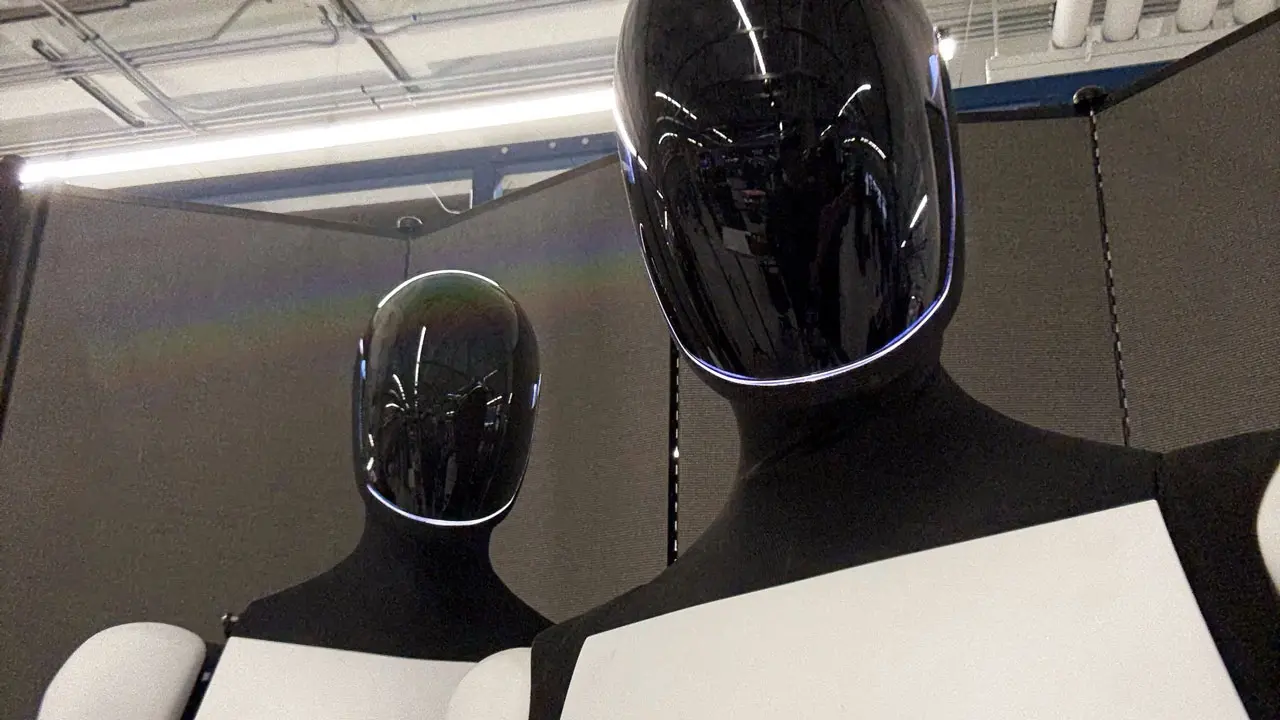 Elon Musk'ın Robot Hayali Sekteye Uğradı: Tesla Optimus Üretimini Durdurdu!