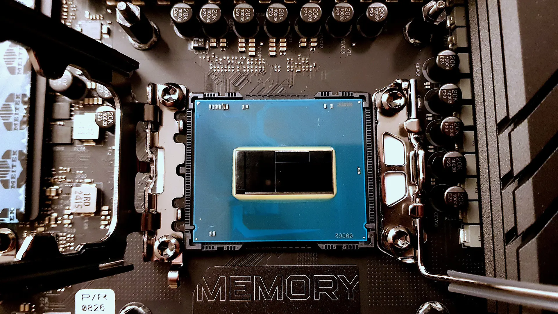 Intel Arrow Lake Refresh ile Yapay Zeka Gücünü Artırıyor: Copilot+ Destekli NPU Yolda!