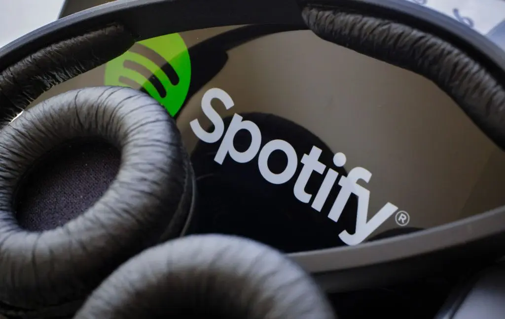 Spotify'da Büyük Sır Perdesi Aralandı: Yarım Milyon Kullanıcı Bilmeden Yapay Zeka Grubu Dinliyor!