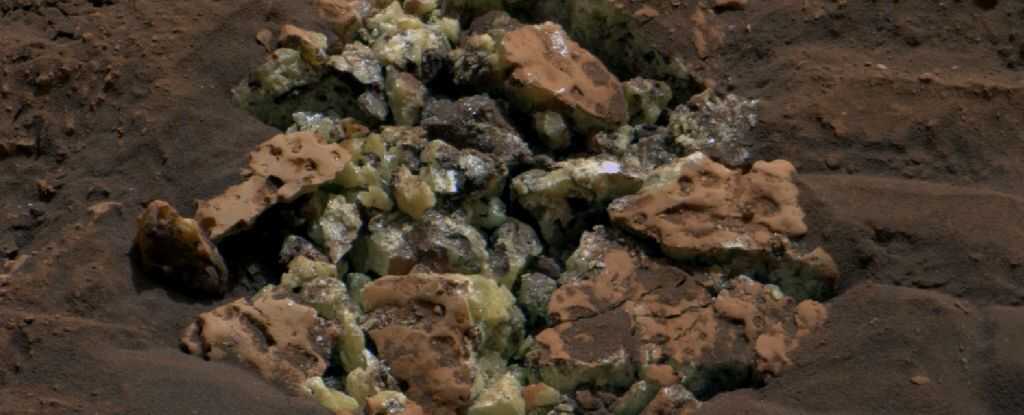 Curiosity Mars Kayasını Kırdı: Kızıl Gezegenden Beklenmedik Sarı Sürpriz!