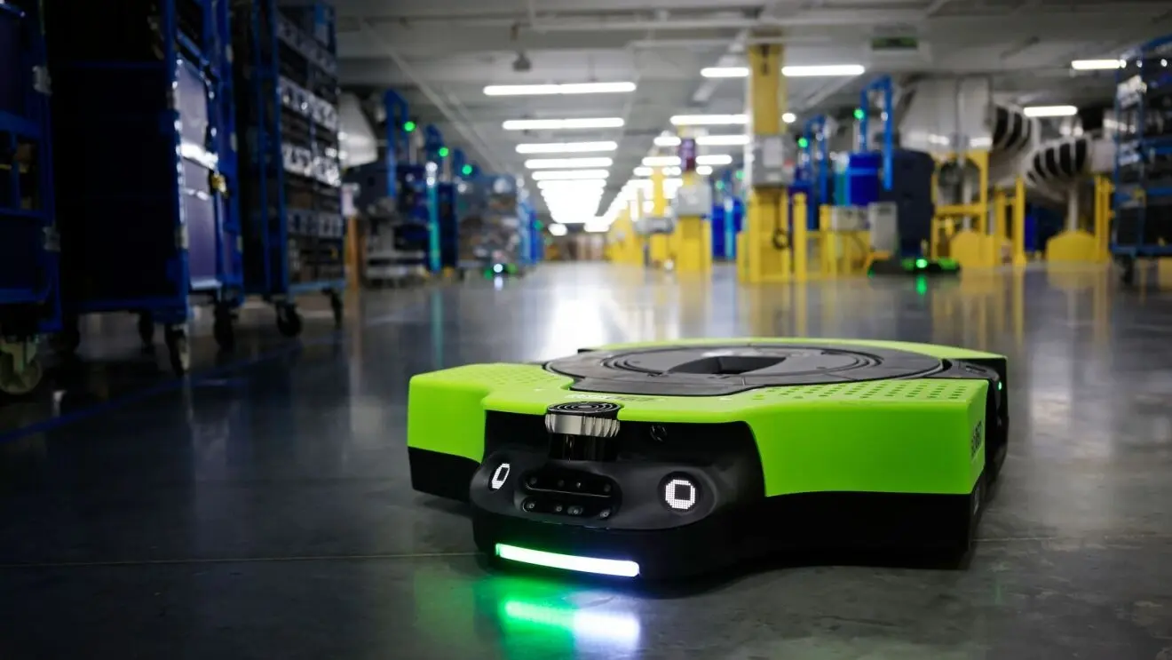 Amazon Depolarında Devrim: 1 Milyonuncu Robot Görevde, Yapay Zeka ile Teslimatlar Uçacak!