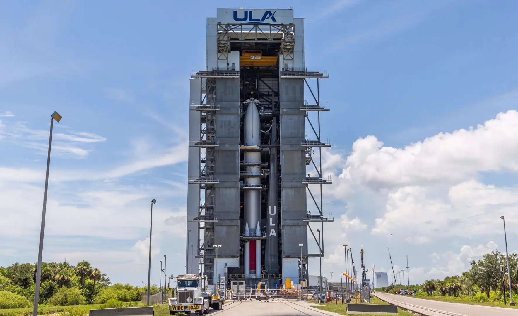 Roket Dünyasında Hareketli Günler: Firefly Borsada Parladı, SpaceX Mars Biletlerini Satışa Çıkardı!