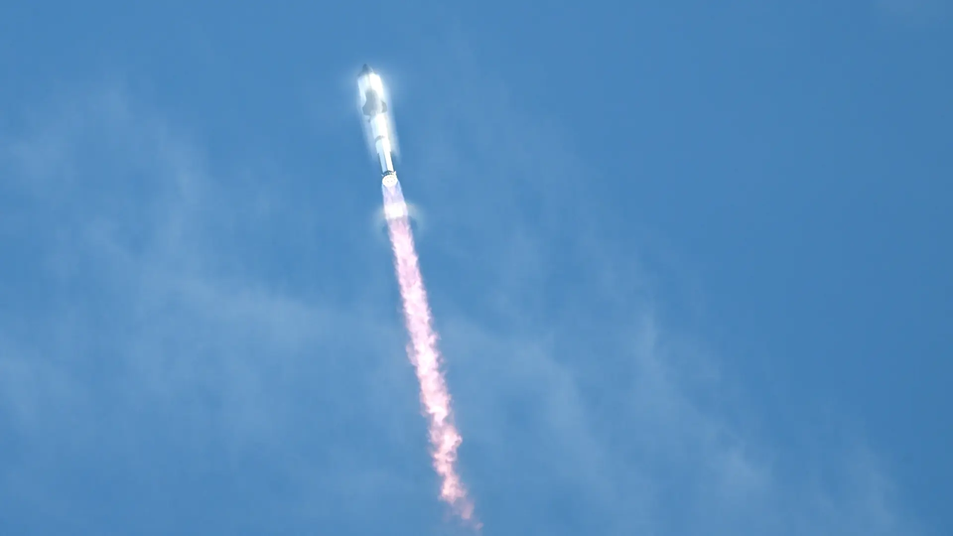 SpaceX Starship 10. Denemede Başardı! Ateş Püsküren Geri Adımların Ardından Yıldız Gemisi Tarihi Bir Uçuş Gerçekleştirdi