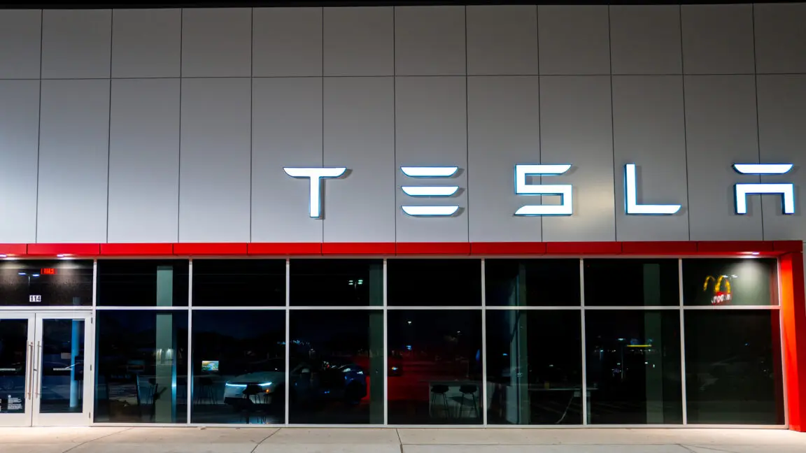 Tesla Autopilot Davasında Hatalı Bulundu: 329 Milyon Dolarlık Tazminata Hükmedildi