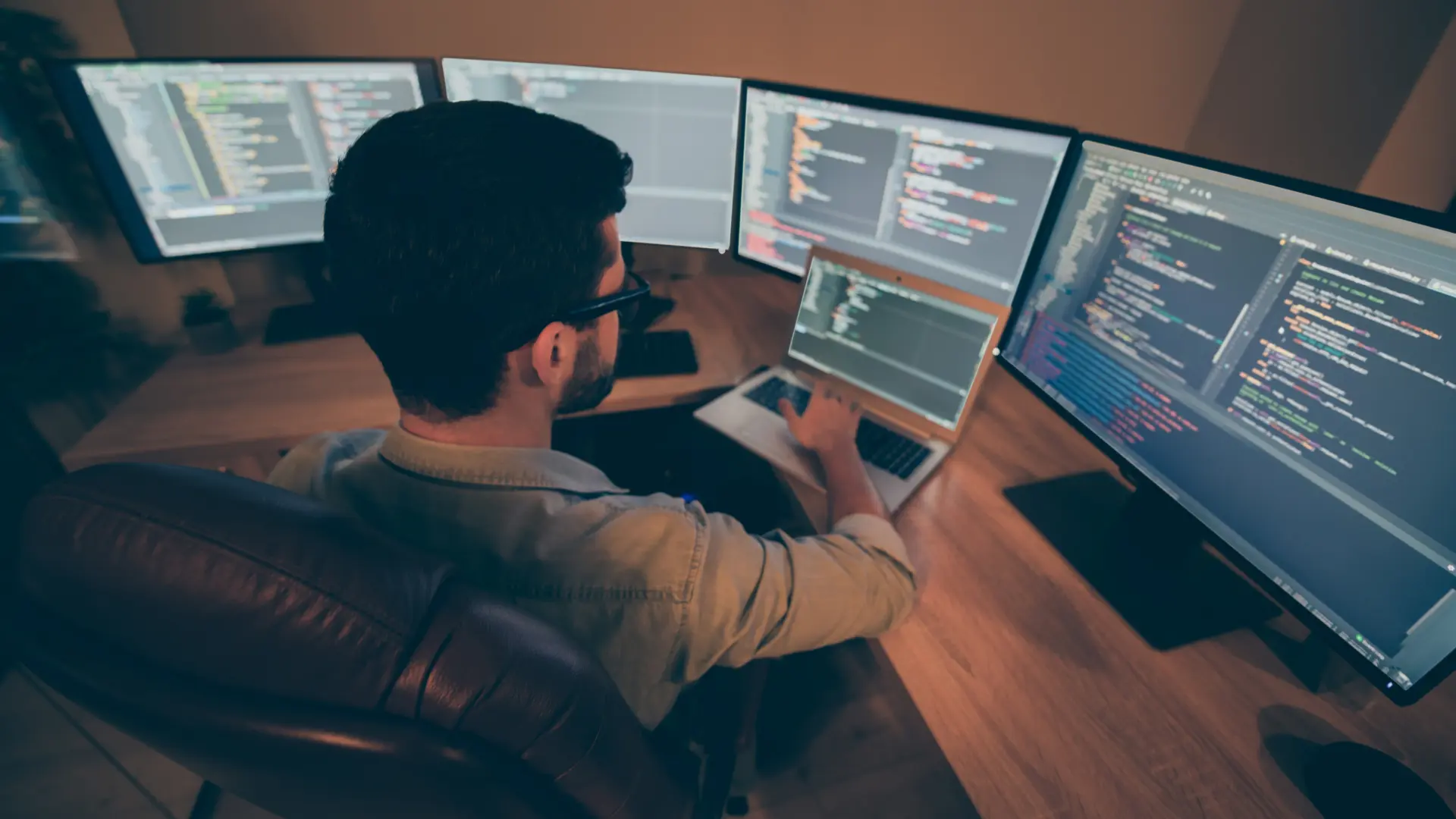 Intel'de Linux Sürücü Desteği Tehlikede: İşten Çıkarmalar ve Yeniden Yapılanma Etkili Oluyor