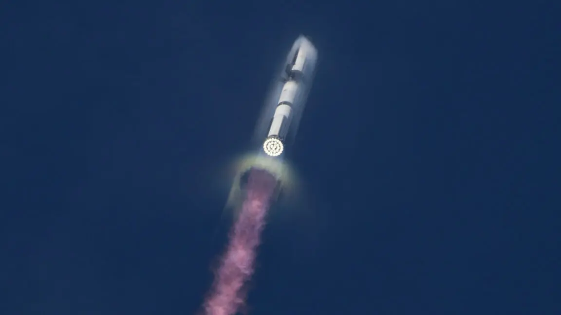 Uzay Yarışında Haftanın Özeti: SpaceX Starship'te Başarılı, ULA Booster Kurtardı!
