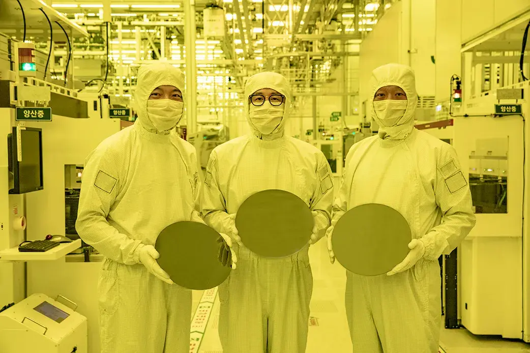 Tesla Anlaşması Samsung'u Uçuracak: Yıl Sonu Büyümesi Şimdiden Belirginleşti!