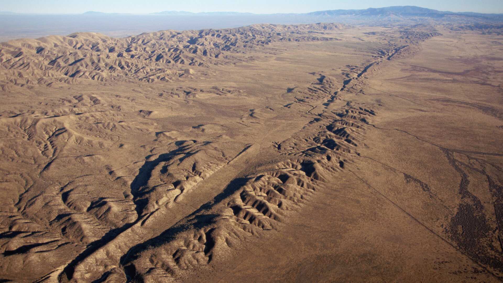 San Andreas Fayı Benzeri Kırıklar Beklenenden Daha Büyük Depremler Üretebilir: Myanmar Depremi Yeni Bulgular Ortaya Koyuyor