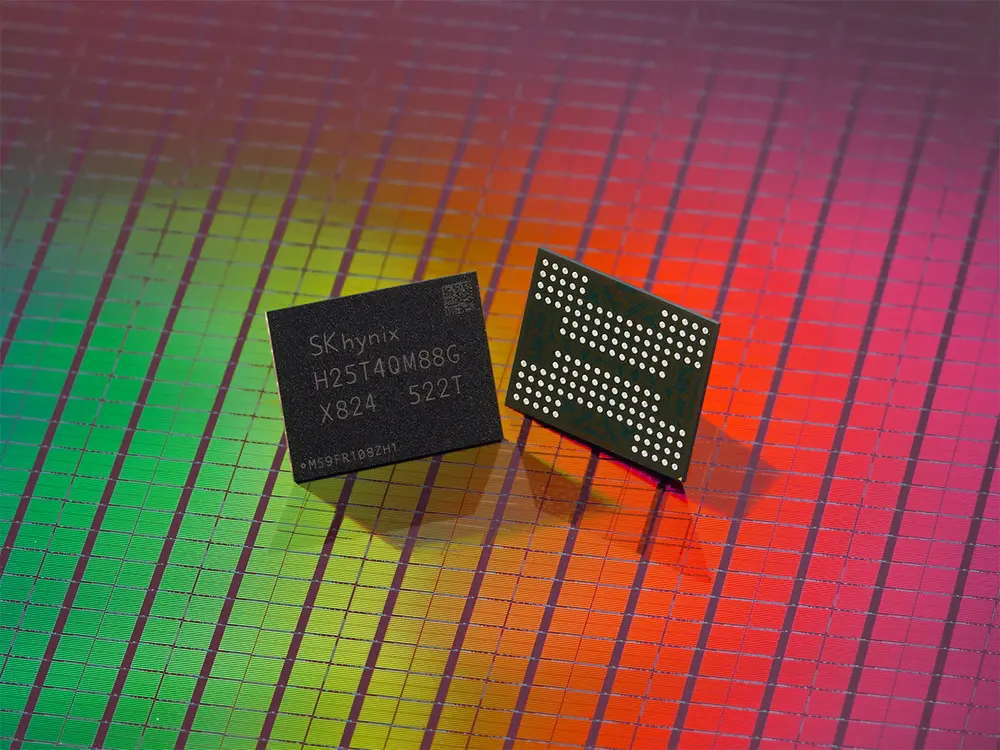 SK hynix'ten Devrim Yaratan Teknoloji: 321 Katmanlı QLC NAND Flash Üretime Başladı!