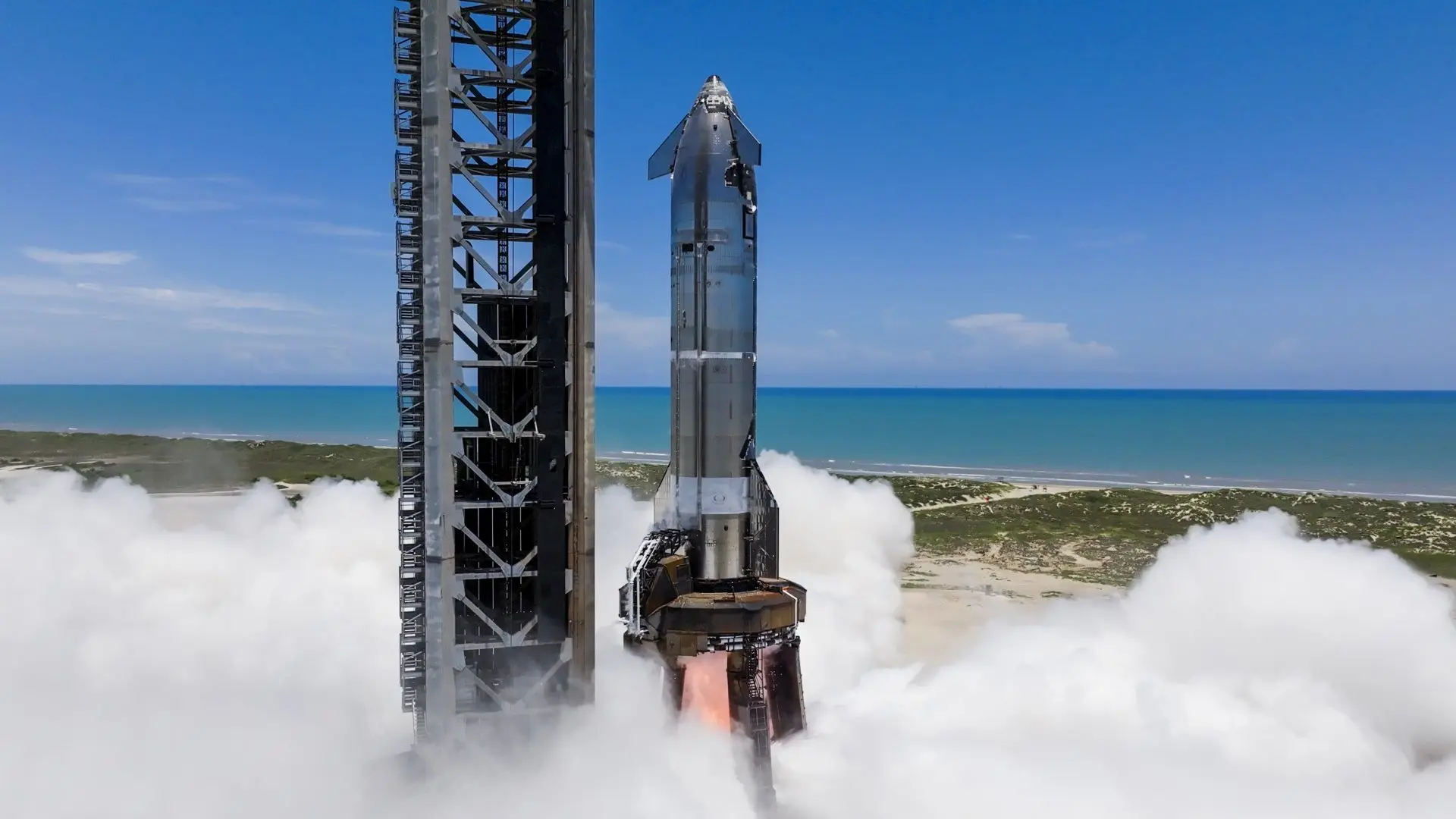SpaceX'ten Starship Test Ateşi: Merakla Beklenen 10. Uçuşa Hazırlık