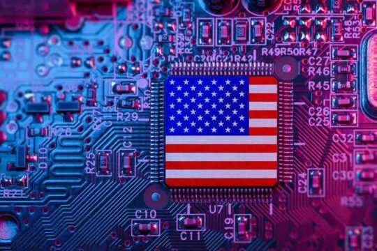 ABD'nin Yüzde 100 Gümrük Vergisi Kapsamında Yeni Muafiyetler: Samsung ve SK Hynix de Listede!